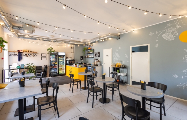 Vana-Kalamaja 18 (Kohvik Vaffel) commercial space for rent