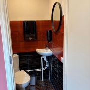 Müüa teisldatav kiosk (ca26m2) wc-ga