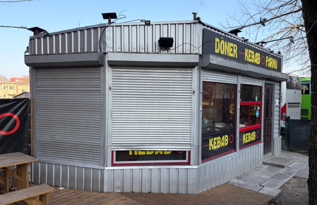 Müüa teisldatav kiosk (ca26m2) wc-ga