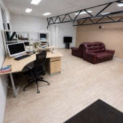 Müüa toimiv autoteenindus valmis ärina koos üürilepinguga