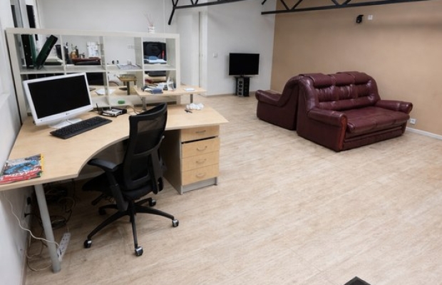 Müüa toimiv autoteenindus valmis ärina koos üürilepinguga