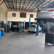 Müüa toimiv autoteenindus valmis ärina koos üürilepinguga