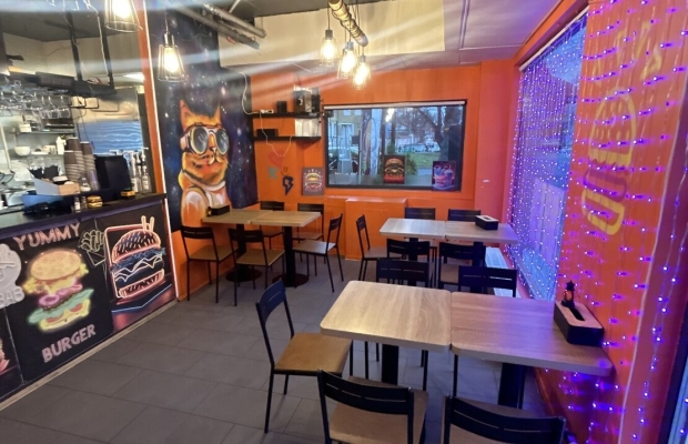 Tegutsev burgeribaar