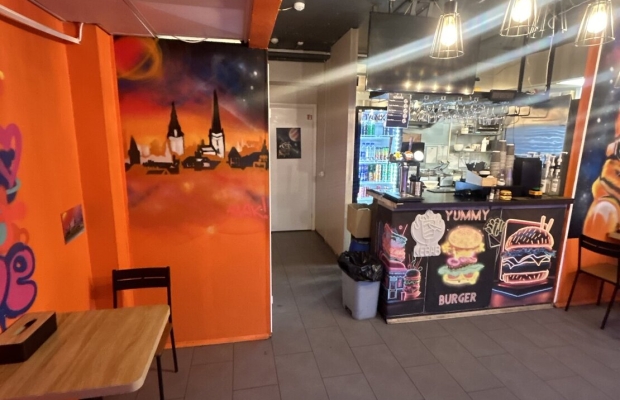 Tegutsev burgeribaar