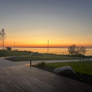 LUMMAVA MEREVAATE JA AVARA TERRASSIGA ÄRIPIND PÕHJA-TALLINNAS!