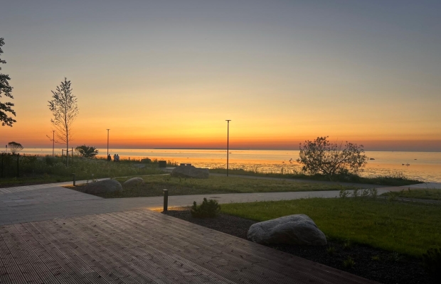 LUMMAVA MEREVAATE JA AVARA TERRASSIGA ÄRIPIND PÕHJA-TALLINNAS!