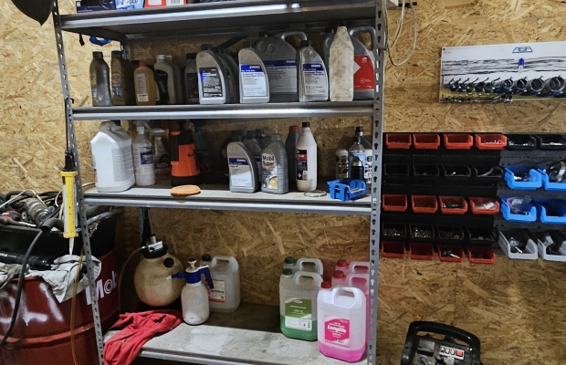 Продается действующая автомастерская с современным оборудованием, инструментом и оборудованием и действующим договором аренды.