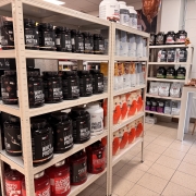 IRON DUST franchise is a ready-made business in the field of sports nutrition (Retail + E-commerce)