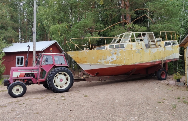 10 m steel boat restoration project
