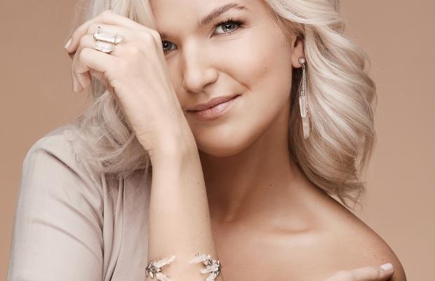 Nordic jewelry brand/e-shop - 77% margin - 10k customer base