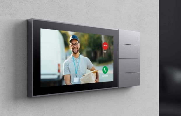 Operating Smart Home + smart locks business (inventory ~€10,000 + partners)
