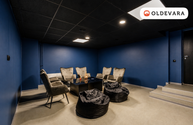 The lounge business is ready for a new owner!