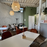 An operating and well-functioning cafe in Jüri with all the necessary equipment is for sale. During the year of operation, the cafe has developed a well-known brand and a loyal clientele.