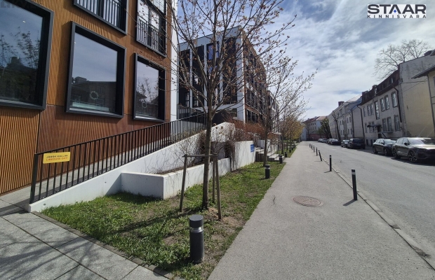 ÄRIPIND PARKIMISKOHAGA TOOM-KUNINGA 15! KOHE VABA!