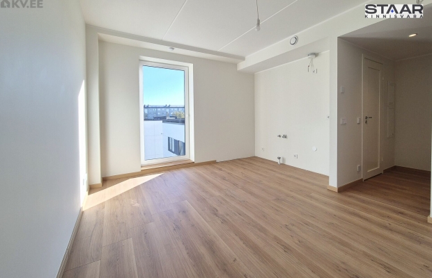 Müüa kaasaegne büroopind, parkimiskohaga