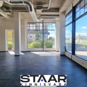 ПРОДАЕТСЯ ПРОСТОРНОЕ КОММЕРЧЕСКОЕ ПОМЕЩЕНИЕ С ПАРКОВОЧНЫМ МЕСТОМ, ПИЛЛЕ 7/4, КВАРТАЛ ВЕРЕННИ