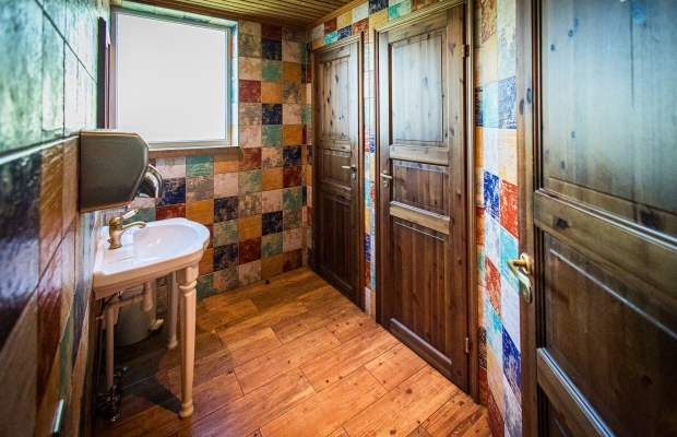 Tegutsev pubi Rapla kesklinnas – hoone, maa, inventar ja seadmed