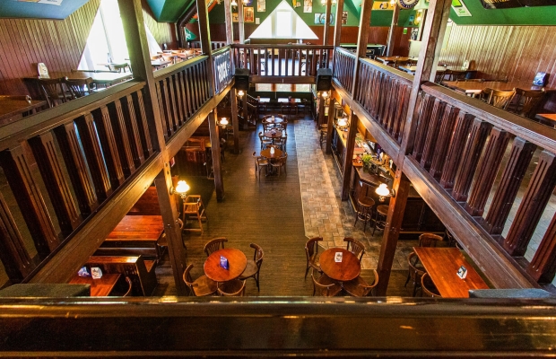 Tegutsev pubi Rapla kesklinnas – hoone, maa, inventar ja seadmed