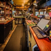 Tegutsev pubi Rapla kesklinnas – hoone, maa, inventar ja seadmed