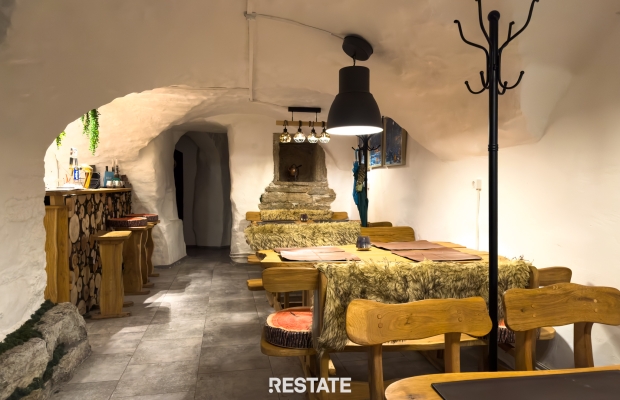 MÜÜA RAHAVOO-OBJEKT VANALINNAS | 171,7 m² ÄRIPIND PIKAL TÄNAVAL