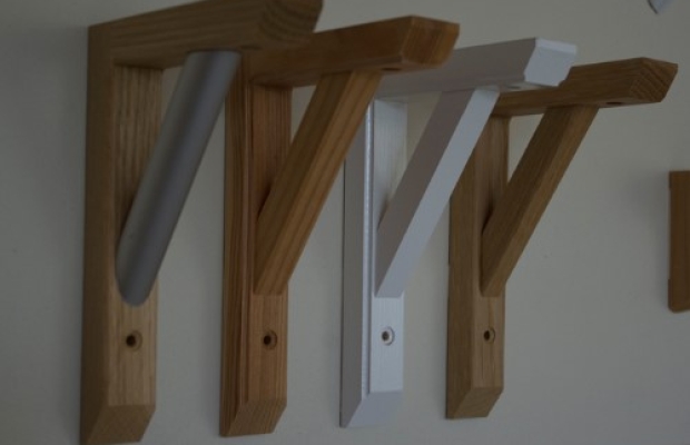 Stabiilselt tegutsev puidutööstusettevõte, mille põhitegevuseks on puidust ehitusdetailide ja tisleritoodete valmistamine.