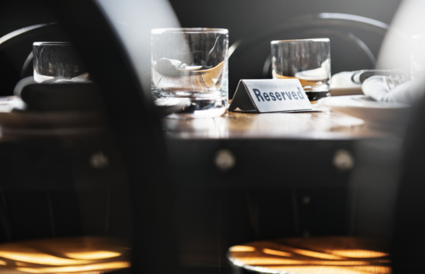 Kuidas restorani osta ja müüa? 1 Reserved table at a restaurant
